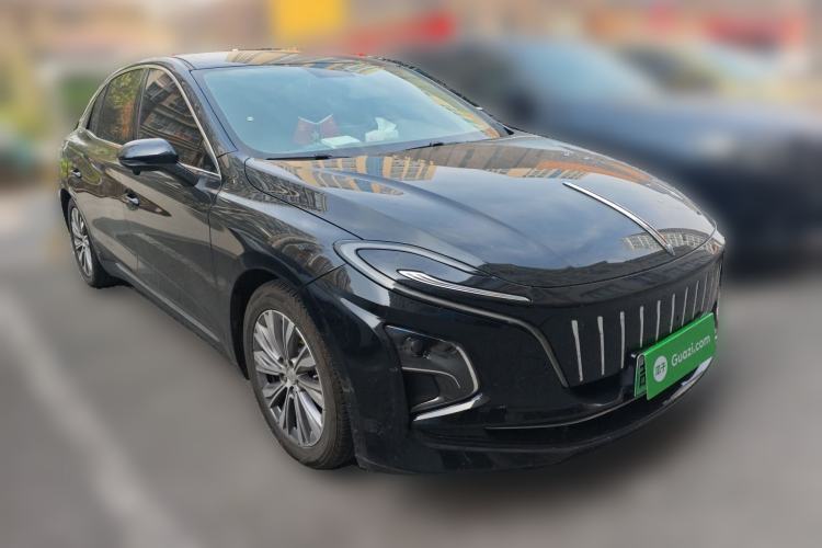 Used Hongqi E-QM5 2023 620km PLUS Front Right 45 Deg