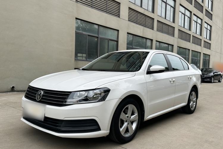 Used Volkswagen Lavida 2017 1.6L Automatic Fashion Edition Front Left 45 Deg