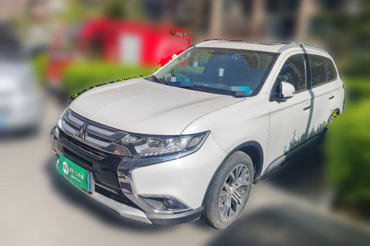 Used Mitsubishi Outlander 2018 2.4L 4x4 Luxury Edition 7-Seater