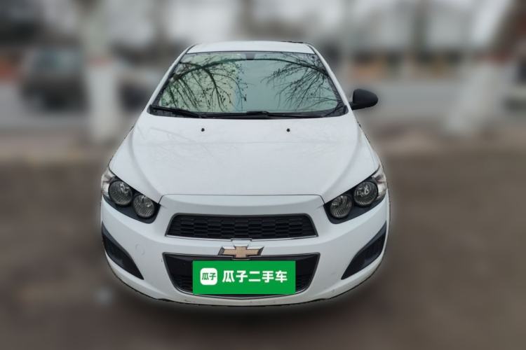 Used Chevrolet Aveo Sonic 2011 Sedan 1.4L MT SL