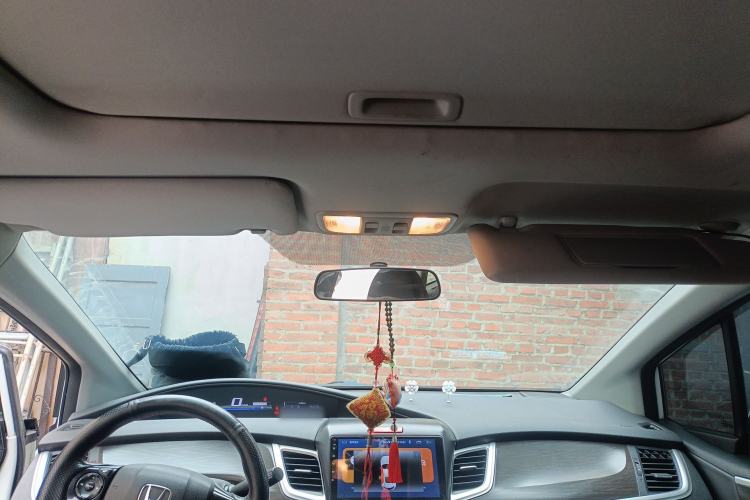 Used Honda Jade 2016 1.8L Automatic Comfort Elite Version 5 Seats Headliner