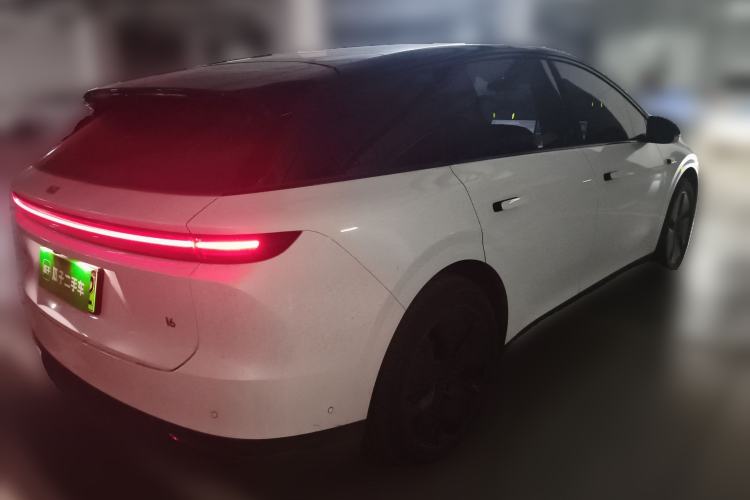 Used Li Auto i6 2025 Model Two-Wheel-Drive Standard Type Rear Right 45 Deg