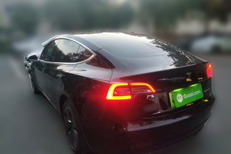 Used Tesla Model 3 2019 Long-Range All-Wheel-Drive Version
