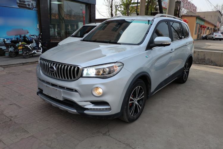 Used SWM X7 2016 1.8L Manual Luxury Edition 7 Seats