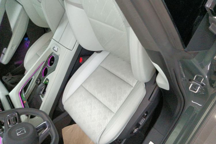 Used Zeekr 001 2025 WE Edition 95 kWh All-Wheel Drive Left Front Seat