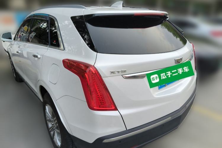 Used Cadillac XT5 2018 25T Luxury Model Rear Left 45 Deg