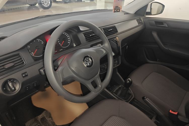 Used Volkswagen Santana 2021 1.5L Manual Fashion Edition Interior 2