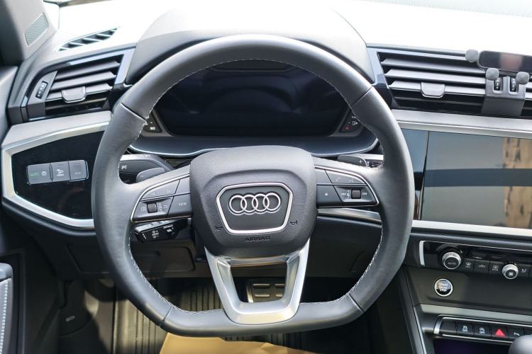 Used Audi Q3 2024 35 TFSI Fashion Dynamic Edition