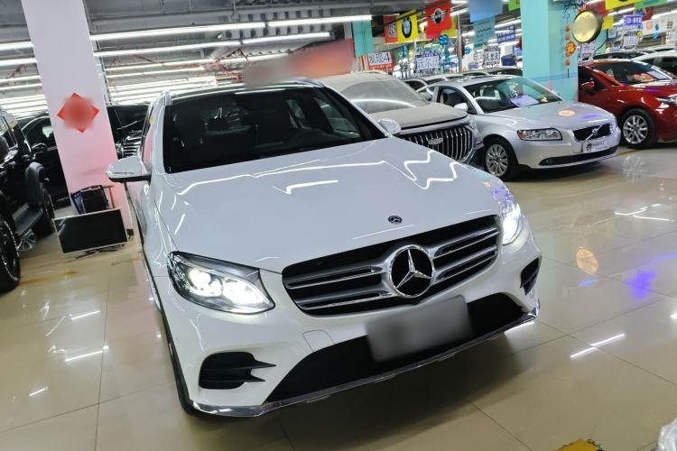 Used Mercedes-Benz GLC 2018 Facelift GLC 260 4MATIC Luxury Edition

