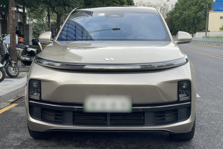 Used Li Auto L8 2023 Pro Model
