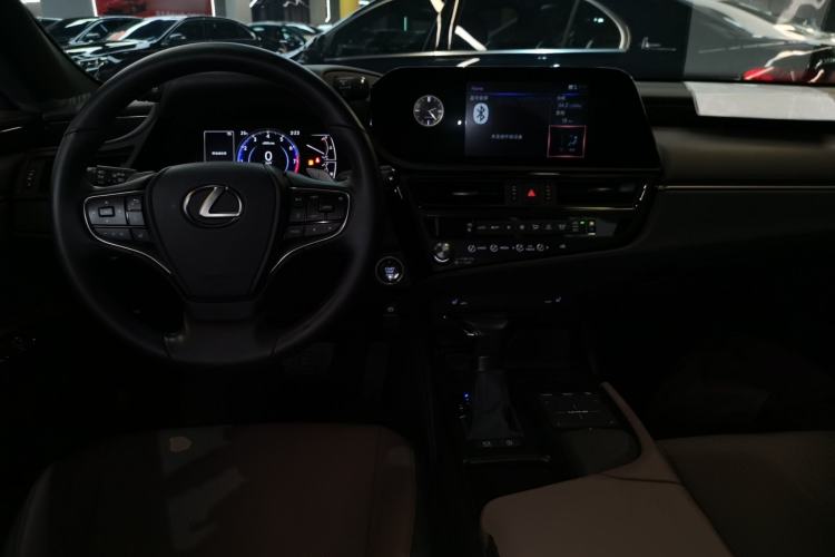 Used Lexus ES 2021 200 Excellence Edition