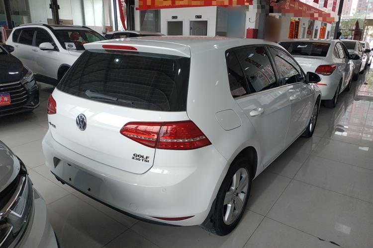 Used Volkswagen Golf 2016 230TSI Automatic Comfort Version Rear Right 45 Deg