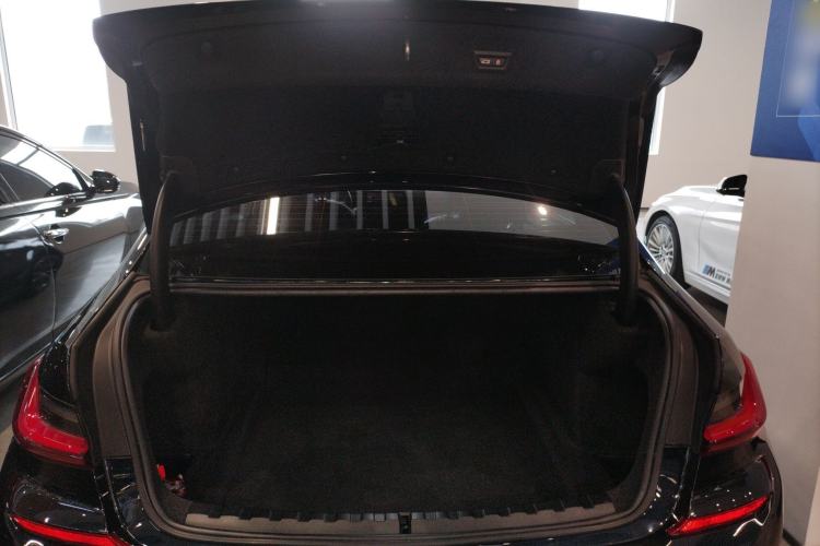 Used BMW 3 Series 2022 Restyled 325Li xDrive M Sport Package Trunk