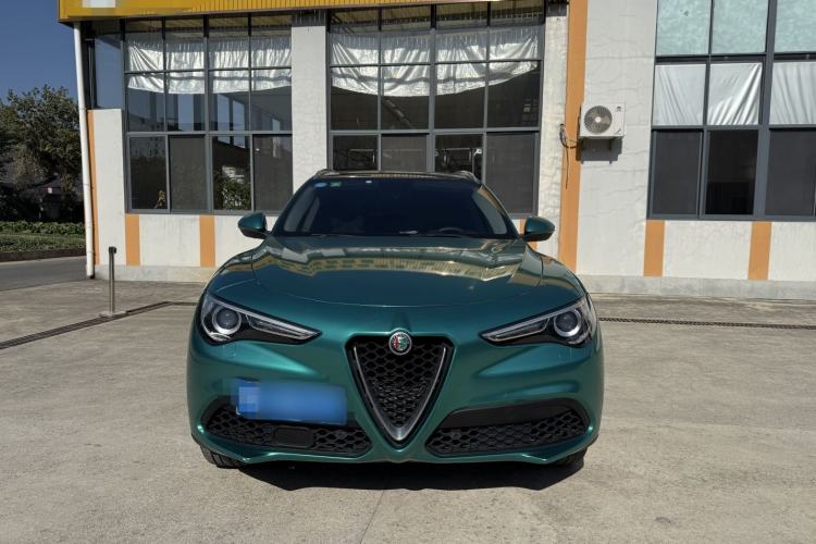 Used Alfa Romeo Stelvio 2017 2.0T 200HP Luxury Edition
