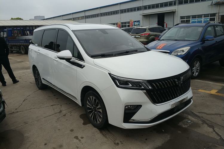 Used Wuling Jiachen 2022 1.5T CVT Deluxe Flagship Edition Front Right 45 Deg
