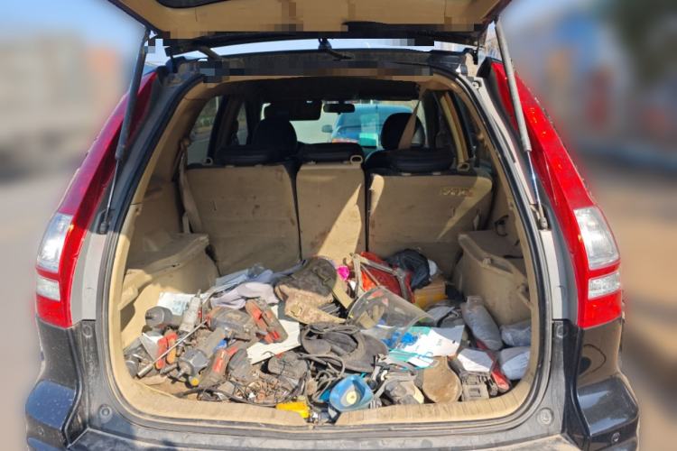 Used Honda CR-V 2010 2.0L manual two-wheel drive urban version