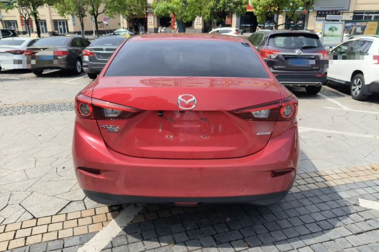 Used Mazda 3 Axela 2017 Sedan 1.5L Automatic Luxury Model China VI Standard
