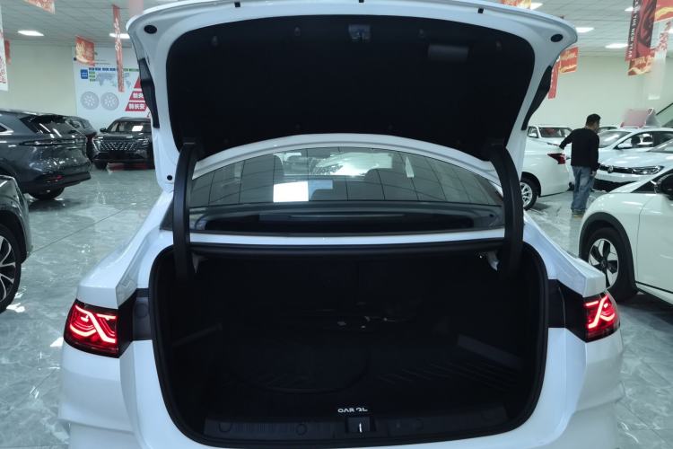 Used BYD Qin L 2024 DM-i 120KM Beyond Model
