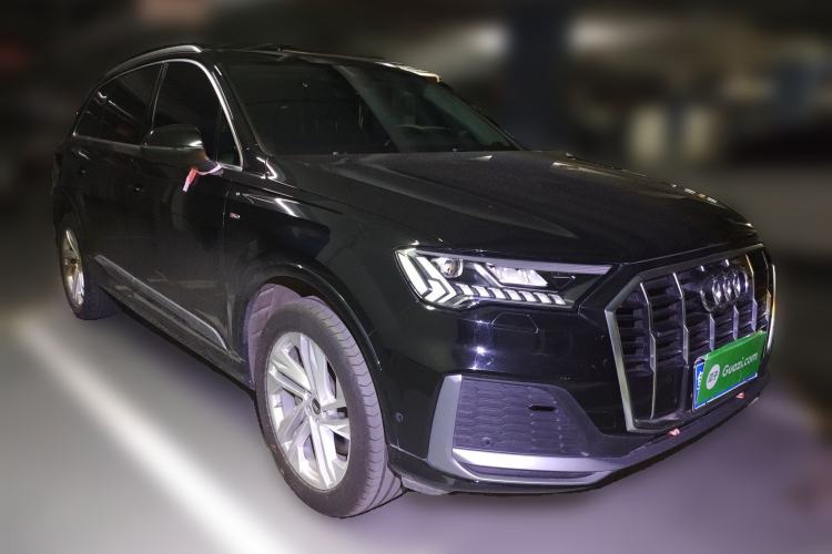 Used Audi Q7 2021 45 TFSI quattro S line Sport model
