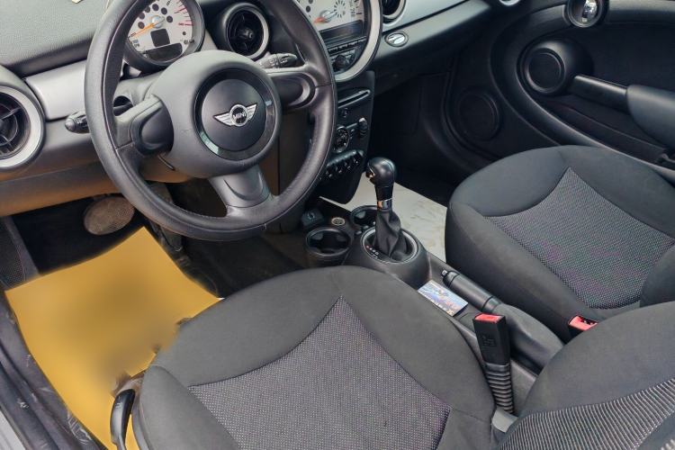 Used MINI 2011 1.6L ONE