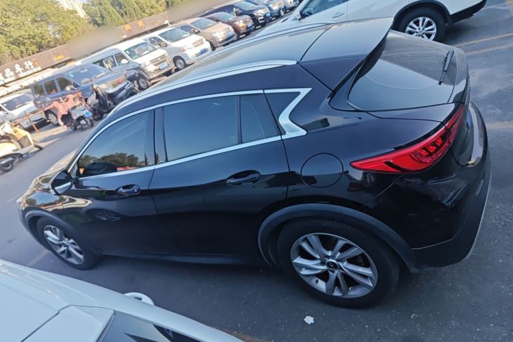 Used Infiniti QX30 2017 1.6T Two-Wheel Drive Fashion Edition
