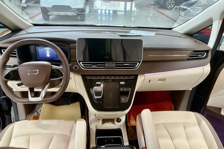 Used Bestune M9 2023 2.0T Ultimate Edition