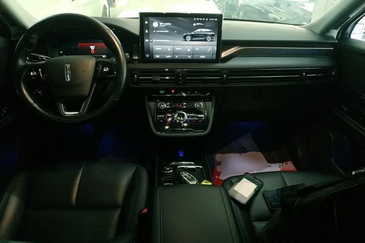 Used Lincoln Corsair 2022 Revised Version 2.0T Two-Wheel Drive Premium Edition Center Console