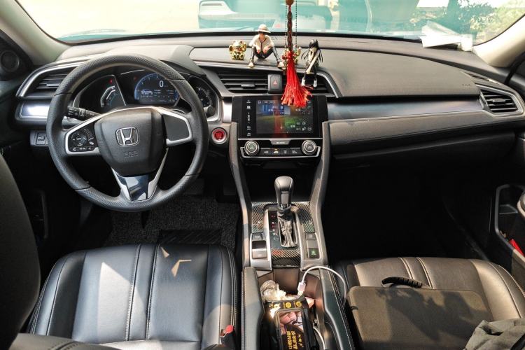 Used Honda Civic 2016 220TURBO CVT Luxury Edition
