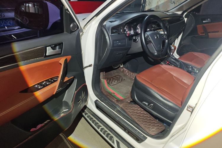 Used Zotye T600 2014 2.0T DCT Luxury Version Driver Seat