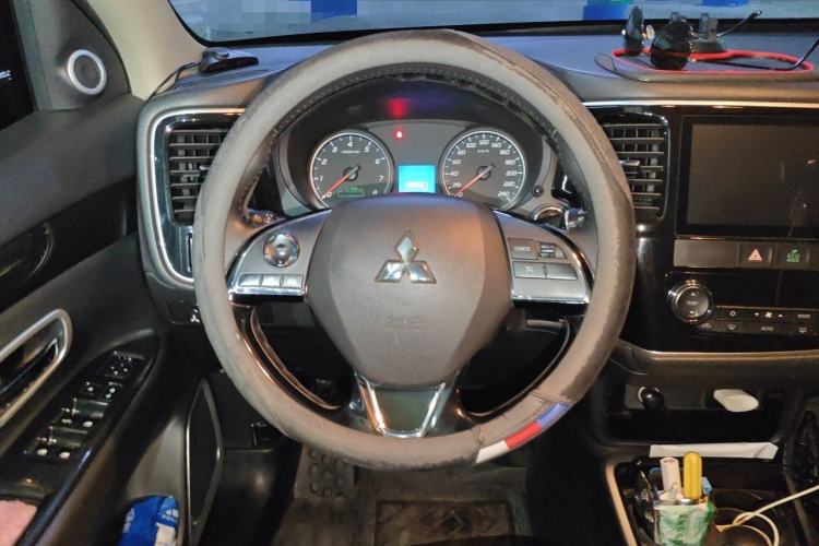 Used Mitsubishi Outlander 2017 2.0L Two-Wheel Drive Glory Edition 5 Seats