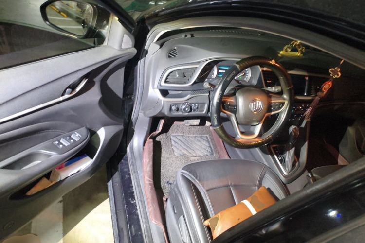 Used Buick GT 2016 18T Dual-Clutch Luxury Model Driver Seat