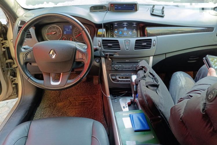 Used Renault Latitude 2013 Facelift 2.0L CVT Luxury Edition