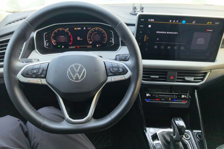 Used Volkswagen Tayron 2023 300TSI Two-Wheel-Drive Luxury Plus Advanced Edition
