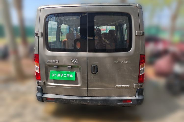 Used SAIC MAXUS Xintu V80 2016 2.5T Manual Aoyuntong National V Short Wheelbase Low-Roof 6-Seater Rear