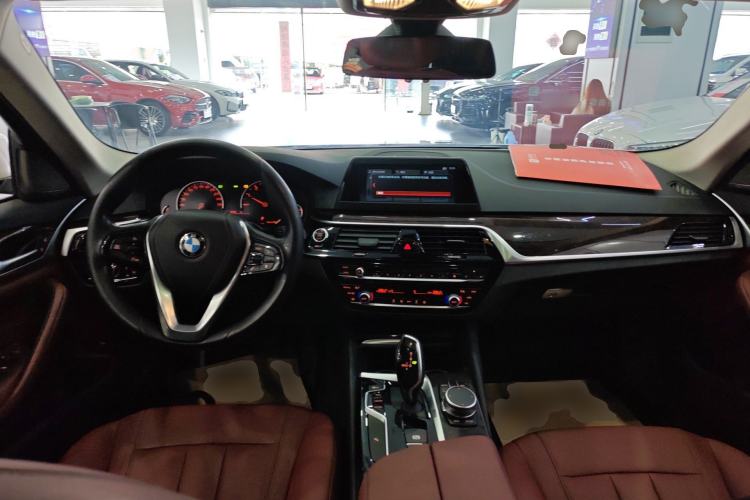 Used BMW 5 Series 2018 528Li Launch Special Edition Center Console