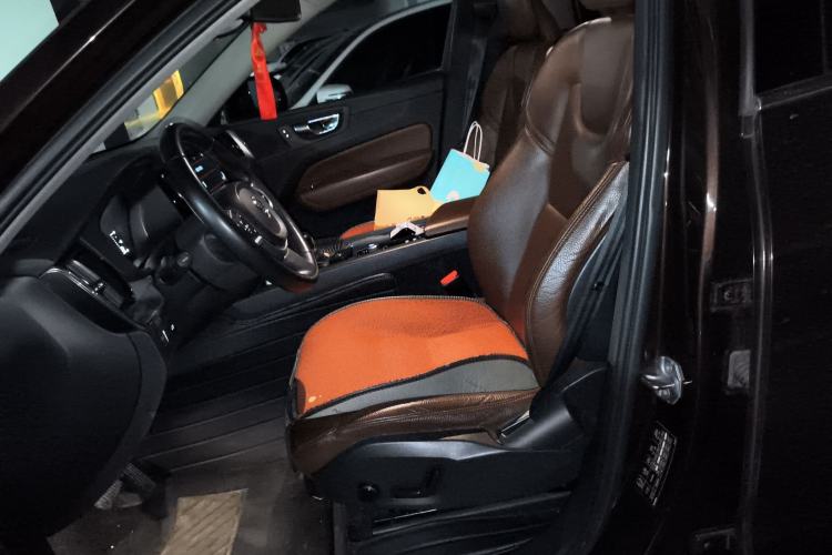 Used Volvo XC60 2019 T5 4x4 Smart Edition China V Standard