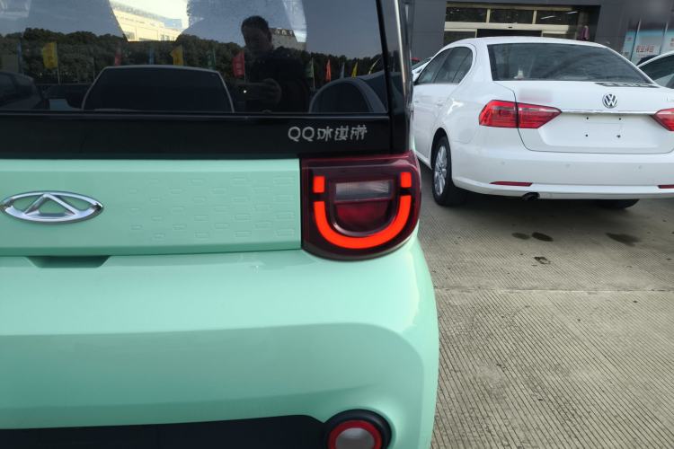 Used Chery QQ Ice Cream 2022 170km Sundae Phosphate Lithium-Ion