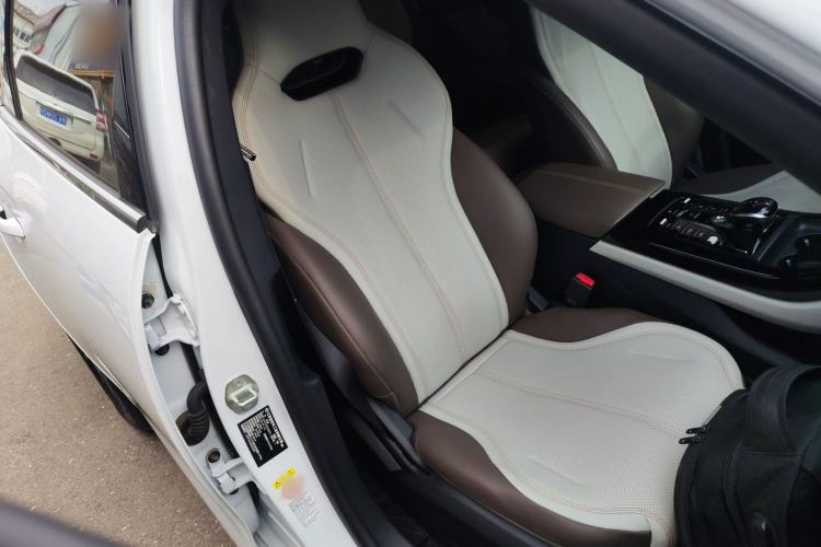 Used BYD Qin PLUS 2024 HONOR Edition DM-i 55KM Leading Model Right Front Seat