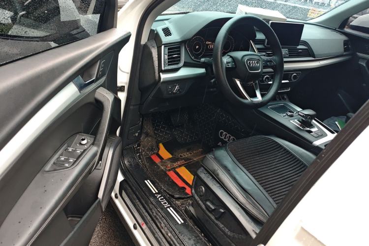 Used Audi Q5L 2020 Updated 40 TFSI Prestige Fashion Edition Driver Seat