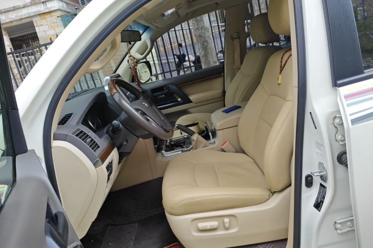 Used Toyota Land Cruiser  Left Front Seat