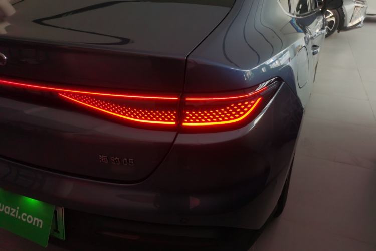 Used BYD Seal 05 DM-i 2025 DM-i Intelligent Drive 120KM Flagship Model Exterior 3