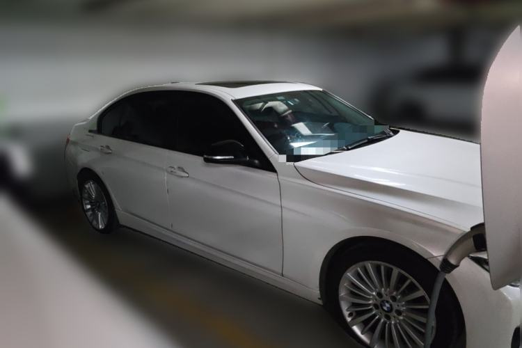 Used BMW 3 Series 2018 320Li Fashion Model Front Right 45 Deg