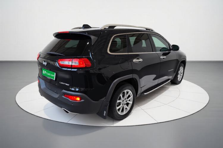 Used Jeep Cherokee 2017 2.0L Superior Edition Rear Right 45 Deg