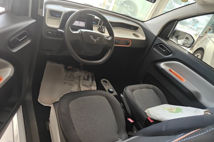 Used Wuling Hongguang MINIEV 2020 Zizai Version Lithium-NMC Center Console