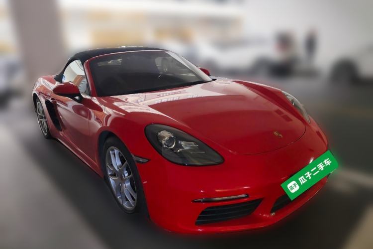 Used Porsche 718 2016 Boxster 2.0T Front Right 45 Deg