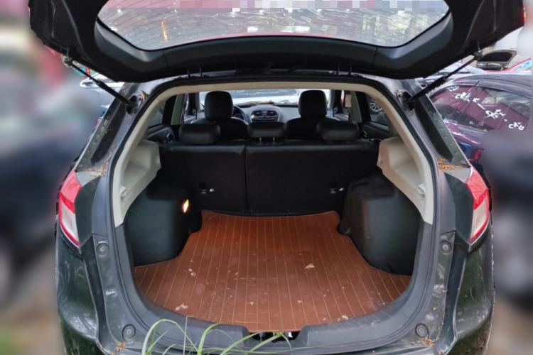 Used GAC Trumpchi GS5 2013 1.8T Automatic All-Wheel-Drive Luxury Edition Trunk