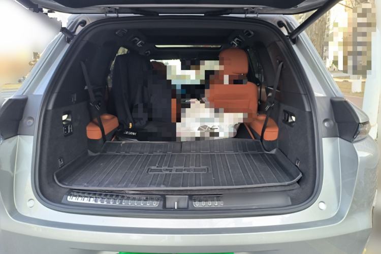 Used Li Auto L8 2023 Pro Model