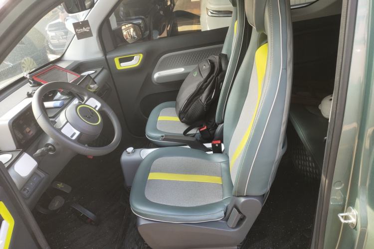 Used Wuling Hongguang MINIEV 2022 GAMEBOY 300km Enthusiast Model with Lithium Iron Phosphate
