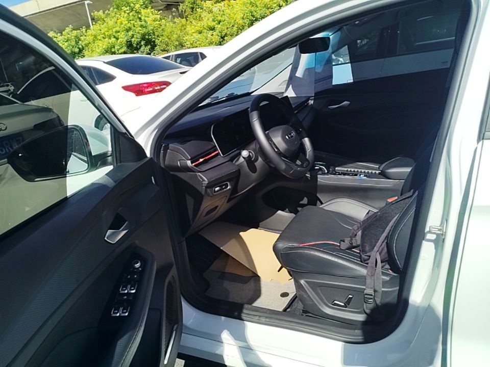 Geely Auto Binray 2024 Binrui COOL 1.5T DCT Longteng Edition — снимка 17