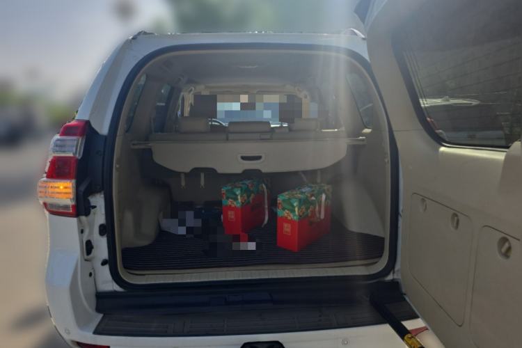 Used Toyota Prado 2016 3.5L Automatic TX-L Trunk